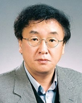 이상욱 명예교수